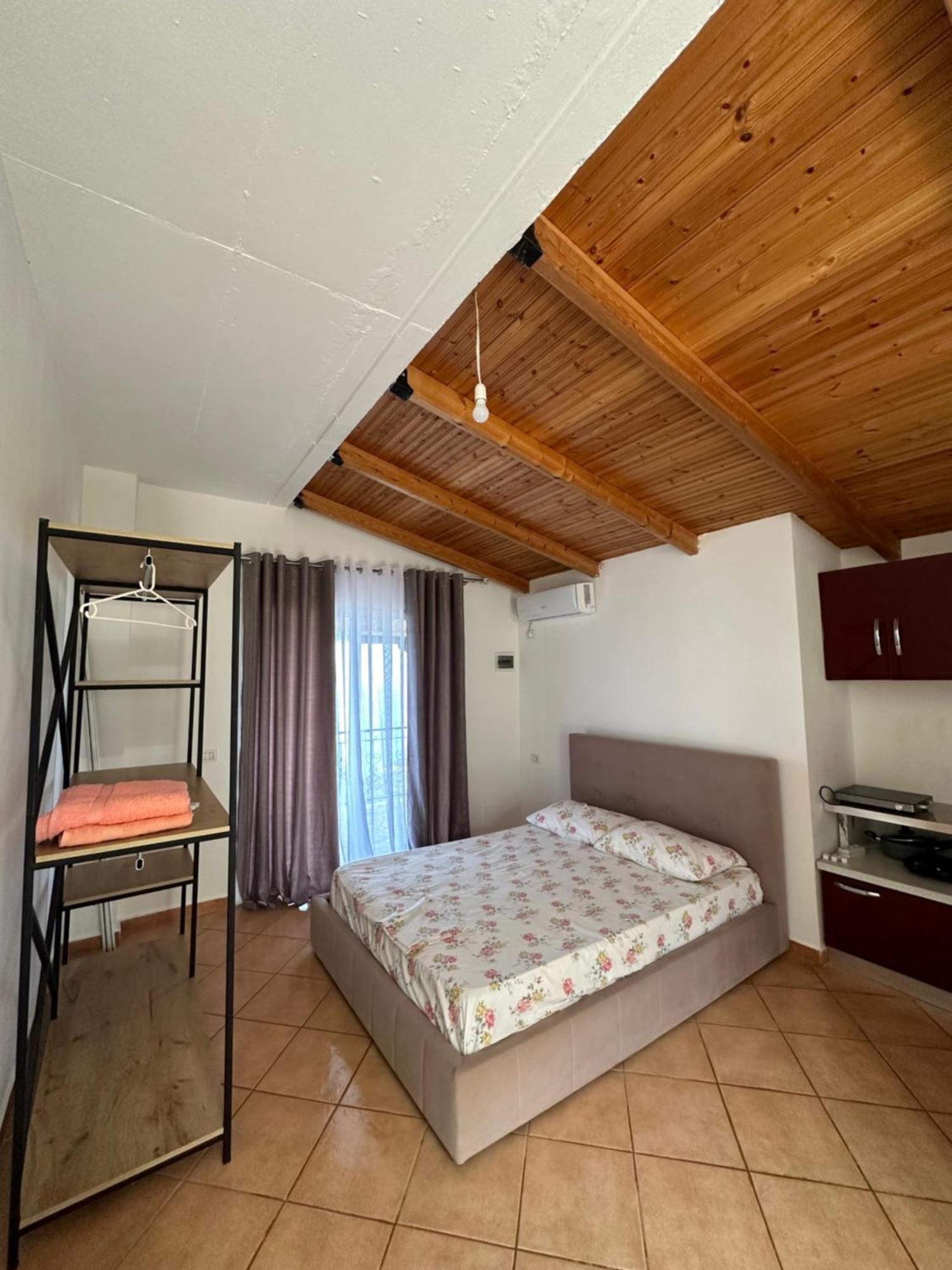 Evita'S House Lukove Ngoại thất bức ảnh